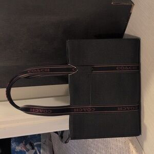 Coach Large Smith Tote Bag In Black Pebbled Leather